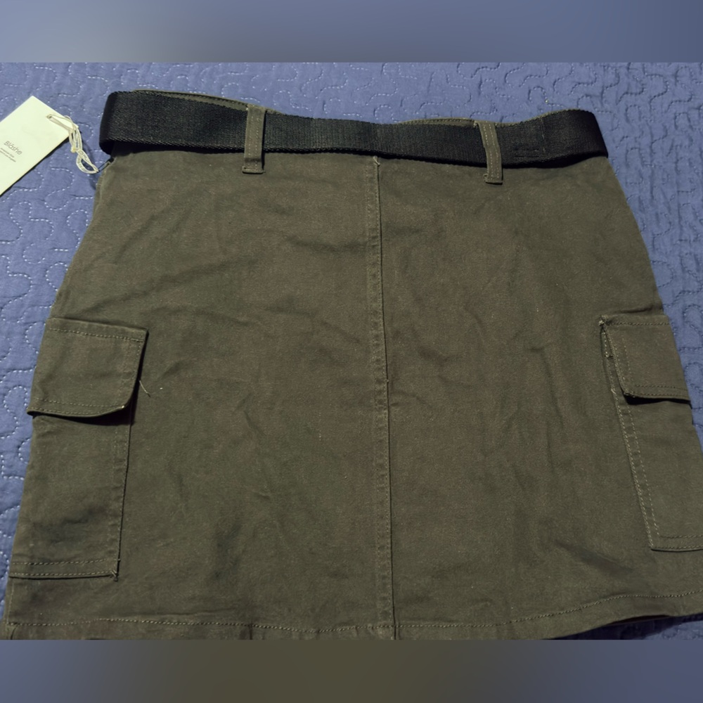 Chic Olive Mini Skirt with Black Belt